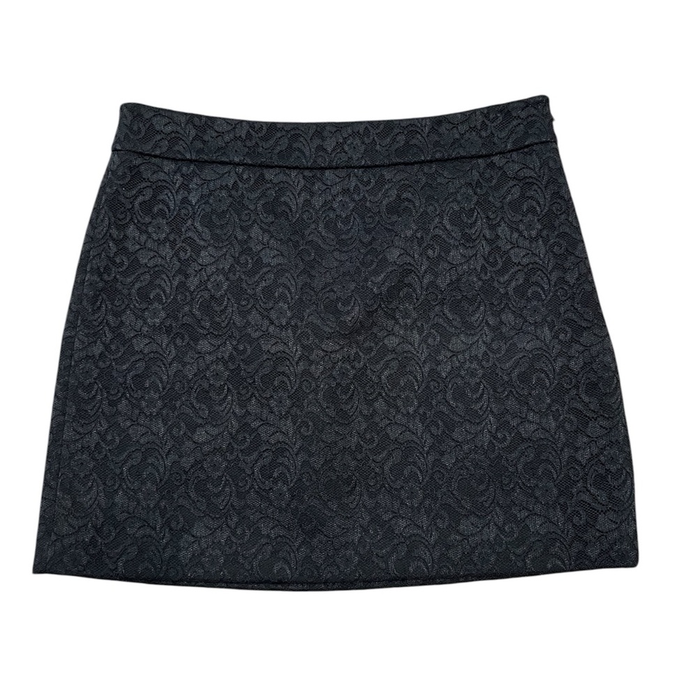 DKNYC black mini skirt with lace overlay size women’s 6 perfect condition